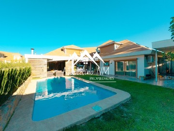 Casa en venta en Vende casa en condominio sector jardin del este, Chillán - 5 dormitorios, 4 baños