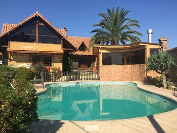 Casa en venta en Paso hondo, Quilpué - 5 dormitorios, 5 baños