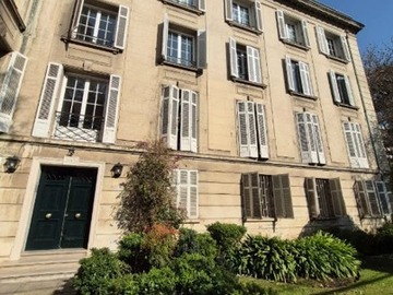 Oficina en arriendo mensual en Arriendo oficina genova 2015-providencia 175 mt2 6p-2b+2 est, Providencia - 6 dormitorios, 2 baños