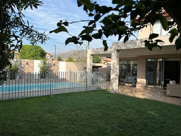 Casa en venta en La vendimia 1200 el remanso Colina, Colina - 3 dormitorios, 3 baños