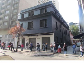 Local Comercial en venta en Huérfanos, Santiago - 10 dormitorios, 6 baños