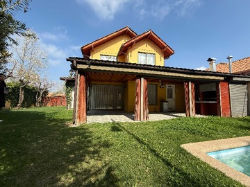 Casa en venta en Acogedora Casa en Hacienda el Peñon (172907), Puente Alto - 5 dormitorios, 4 baños