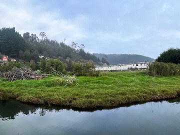 Terreno en venta en Doble frente de agua, con río y mar. (174488), Cobquecura
