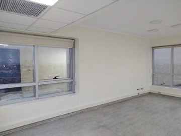 Oficina en venta en Oficina rebajada - Metro Santiago Buenas (178239), Maipú - 1 baño