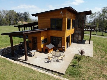 Casa en venta en Loteo Mirados Los Nogales, Villarrica - 3 dormitorios, 3 baños