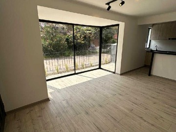 Casa en venta en Casa En Venta 4d+2b+1e (125176), Las Condes - 4 dormitorios, 2 baños