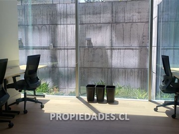 Oficina en arriendo mensual en Nueva Costanera, Vitacura
