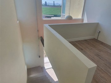 Arriendo Mensual / Casa / Colina