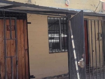 Casa en arriendo mensual en Arriendo casa Cerca de Eyzaguirre y acceso Sur (178488), Puente Alto - 2 dormitorios, 1 baño