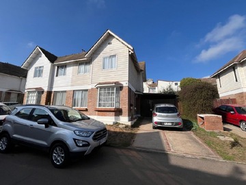 Casa en venta en mister rou, La Serena - 4 dormitorios, 3 baños