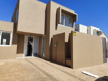 Casa en venta en Laguna el sol, Padre Hurtado - 3 dormitorios, 3 baños