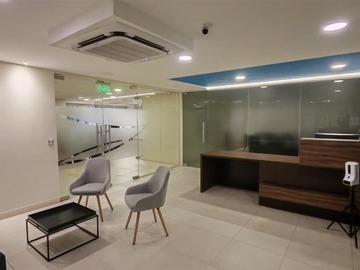 Oficina en arriendo mensual en Monseñor Sotero Sanz 55, Providencia - 10 dormitorios, 5 baños