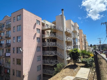 Departamento en arriendo mensual en Lago Villarrica 650, Viña del Mar - 3 dormitorios, 1 baño