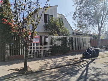 Casa en arriendo mensual en Alonso de Ercilla 8265, La Florida - 2 dormitorios, 2 baños