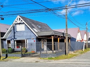 Casa en venta en Calle Nueva Oriente 4, Puerto Montt - 3 dormitorios, 2 baños