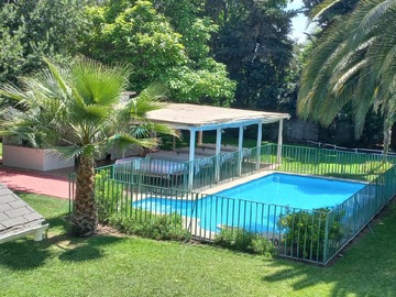 Casa en venta en Chicureo centro colina, Colina - 4 dormitorios, 5 baños