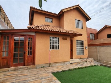 Casa en venta en Av. Paso Alto, Parque Alto, Puente Alto - 3 dormitorios, 2 baños