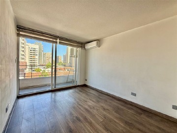 Departamento en venta en Metro Santa Isabel, Calle Lira con Santa Isabel., Santiago - 2 dormitorios, 2 baños