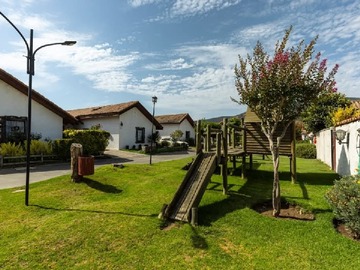 Casa en venta en Aprovecha Esta Imperdible Rebaja - 3 dormitorios, 2 baños