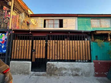 Casa en venta en Laguna sur con mar del drake, Pudahuel - 4 dormitorios, 2 baños