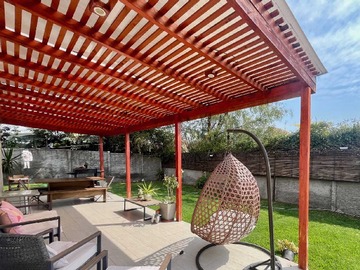 Casa en venta en Amplios Espacios y Luz Natural (170088), La Reina - 3 dormitorios, 3 baños