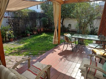 Casa en venta en Eduardo Castillo Velasco, Ñuñoa - 3 dormitorios, 1 baño