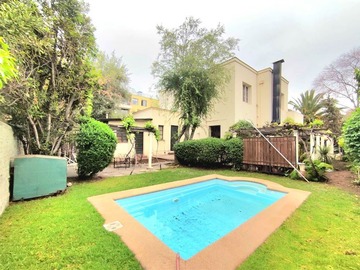 Casa en venta en Manuel Covarrubias, Brown Norte, Ñuñoa - 5 dormitorios, 4 baños