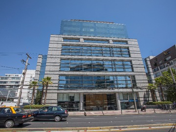 Oficina en venta en Excelente Oficina Habilitada en Av. Vitacura - 3 dormitorios, 2 baños