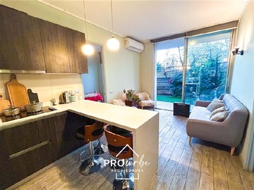Departamento en venta en Departamento con Patio / Las Tranqueras, Las Condes - 2 dormitorios, 2 baños