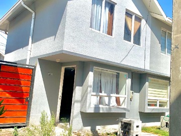 Casa en arriendo mensual en Camino Bajos de Santa Cruz 1131, Padre Hurtado, Región Metropolitana de Santiago 9710000, Chile, Padre Hurtado - 3 dormitorios, 1 baño