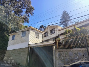 Casa en venta en Esmeralda 81, Valparaíso - 4 dormitorios, 3 baños