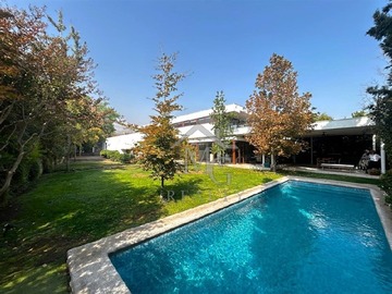 Casa en venta en Piedra Roja, Colina - 4 dormitorios, 4 baños