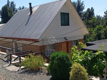 Parcela en venta en Parcela n° / s/n catillo ppw, Parral - 4 dormitorios, 2 baños