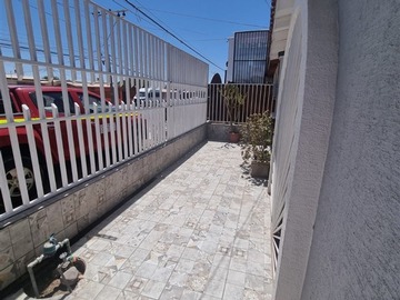 Casa en venta en Huaytiquina, Calama - 4 dormitorios, 2 baños