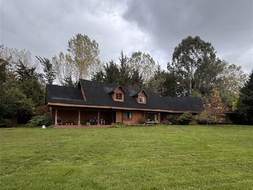 Casa en venta en Ruta 215, cercano al Aeródromo Cañal Bajo, Osorno., Osorno - 5 dormitorios, 3 baños