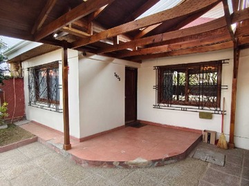 Casa en venta en Casa Amplia con Jardín y Terraza (176340), San Miguel - 4 dormitorios, 3 baños