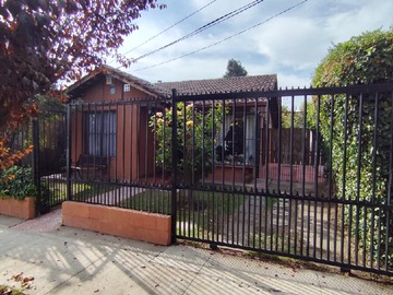 Casa en venta en Calle Lago Gral. Carrera, Puente Alto - 3 dormitorios, 2 baños