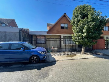 Casa en venta en Camino a las mariposas, Chillán - 3 dormitorios, 2 baños