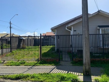 Casa en venta en Vicuña Mackenna, Puerto Montt, Puerto Montt - 3 dormitorios, 1 baño