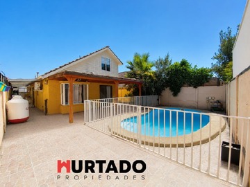 Casa en arriendo mensual en Amplia casa aislada 3d-3b con piscina, larapinta, lampa, Lampa - 3 dormitorios, 3 baños