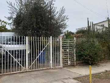 Casa en venta en Casa Amplia buen patio / Conectividad (179011), San Ramón - 6 dormitorios, 2 baños
