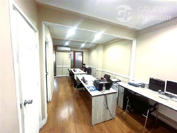 Oficina en arriendo mensual en Matías Cousiño, Santiago - 2 dormitorios, 2 baños