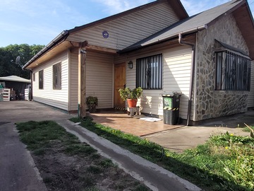 Casa en venta en calle dos xx, Isla de Maipo - 3 dormitorios, 2 baños