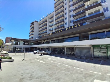 Local Comercial en arriendo mensual en 5 oriente, Viña del Mar - 4 dormitorios, 1 baño