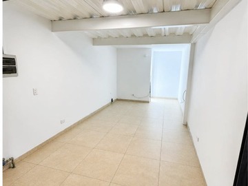 Local Comercial en arriendo mensual en Local comercial, 20 mts2, recien remodelado, ideal para tu emprendimiento, Quilicura - 1 baño