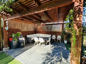 Casa en venta en Hacienda El Peñón, Puente Alto - 4 dormitorios, 2 baños