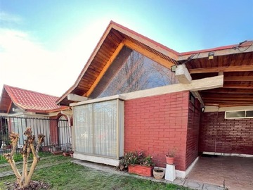 Casa en venta en Calle 5 1/2 Poniente Talca, Maule, Chile, Talca, Maule, Talca - 3 dormitorios, 2 baños