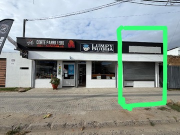 Local Comercial en arriendo mensual en Bulnes, Constitución, Constitución - 1 dormitorio, 1 baño