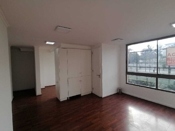 Oficina en arriendo mensual en Oficina Metro Inés de Suárez (146939), Providencia - 1 baño