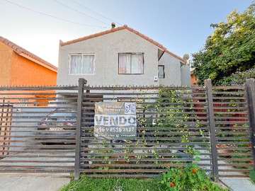 Casa en venta en Avenida Gabriela Mistral, L a Serena., La Serena - 2 dormitorios, 2 baños